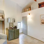 Konukevi Domaine De L'osage 4*