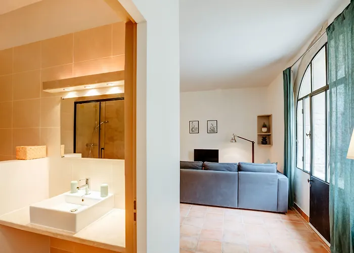 게스트하우스 Domaine De L'osage 4*